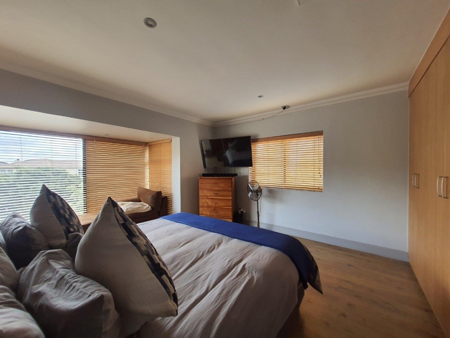 To Let 3 Bedroom Property for Rent in Oude Westhof Western Cape